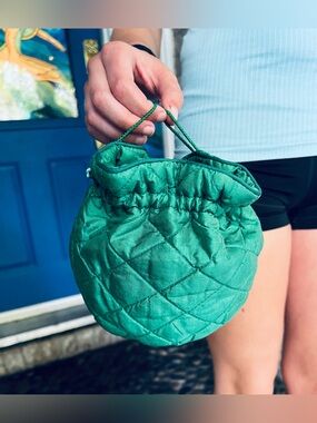 Vintage 1970s Thai Silk Quilted Handbag • True Green Purse • Made in Thailand